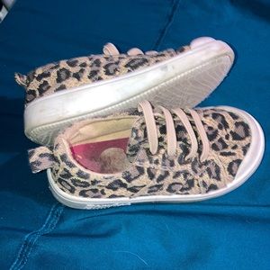 Toddler shoes size 7c could be use for play , just need to be a little cleaned